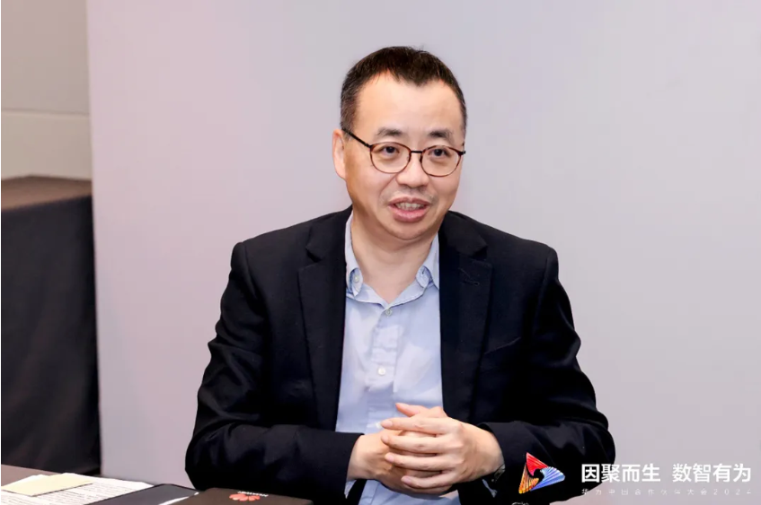 软硬一体AI为擎，米兰中国官方网+华为开启数智加速跑